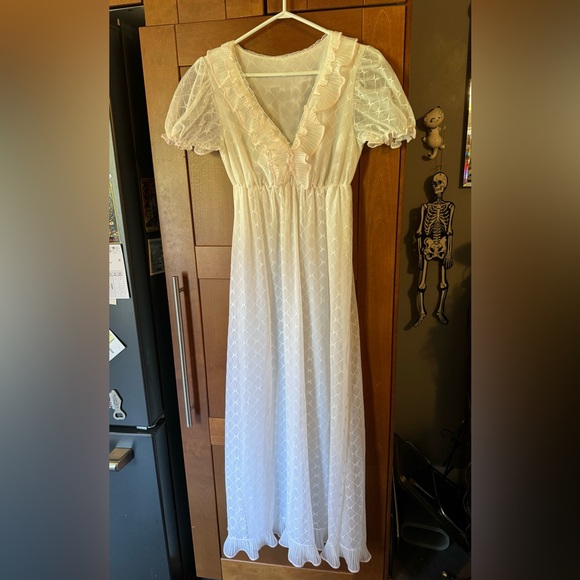 Vintage 60s long nightie - Picture 1 of 3